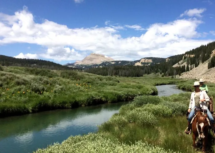 Charming Alpine Log For Family Vacation Near Cora, Wyoming Holiday home